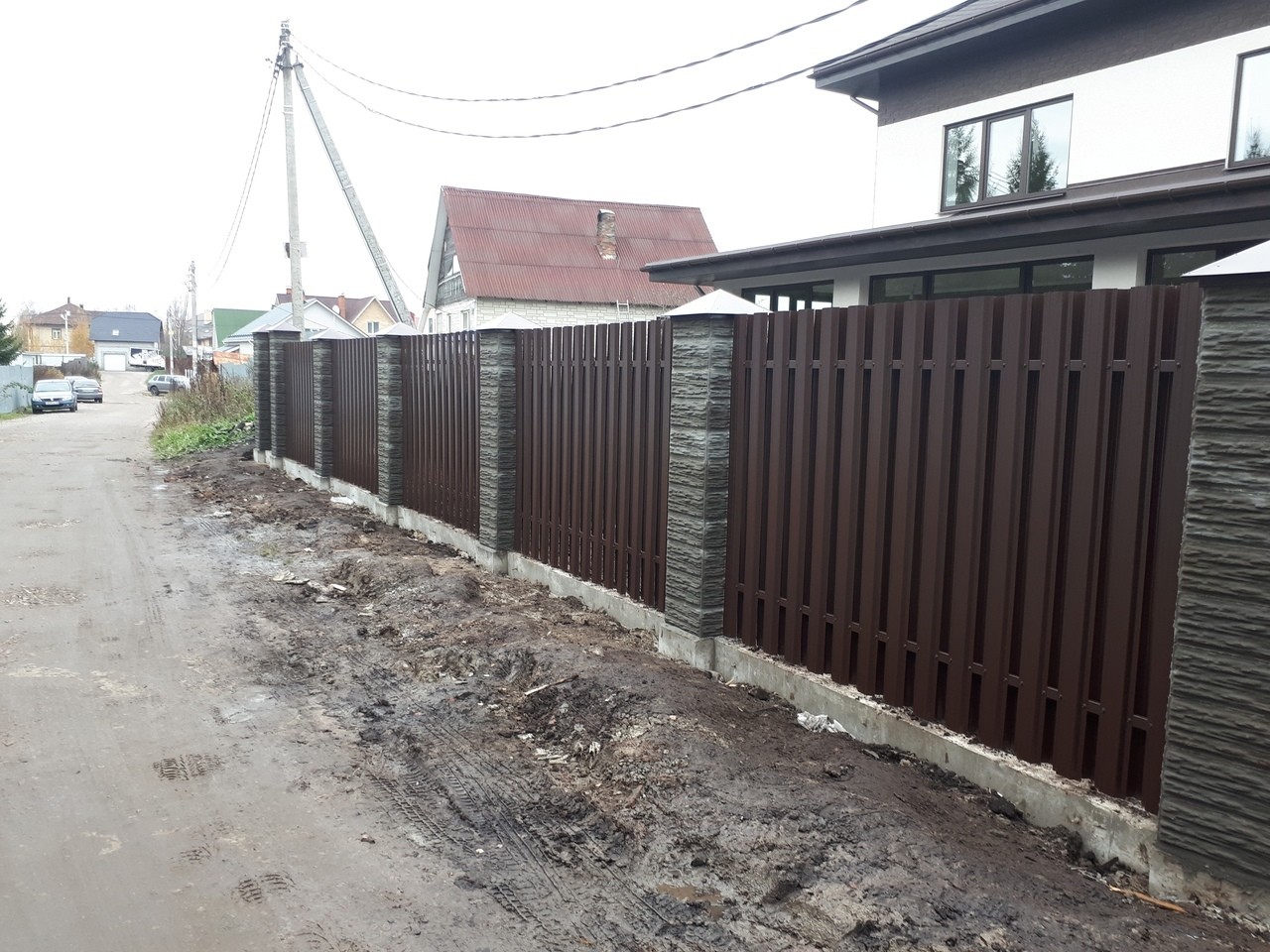 Забор шахматка 40м из штакетника столбы под камень в Новороссийске