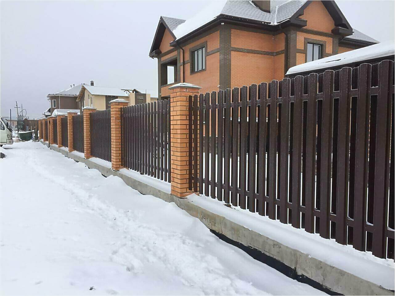 Забор из штакетника 95м фото1 в Новороссийске