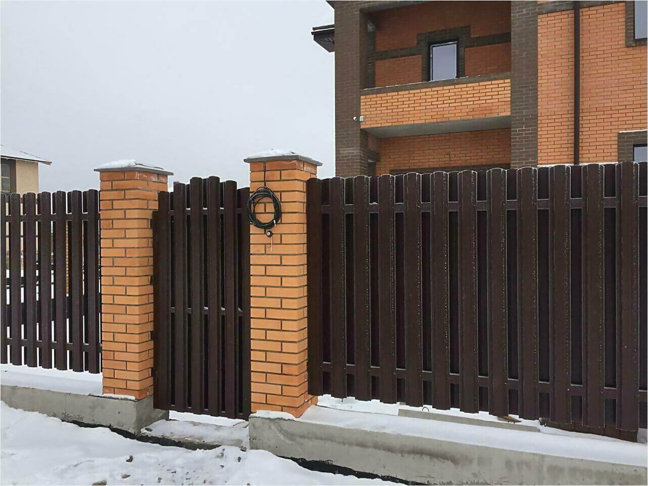 Забор из штакетника 95м фото2 в Новороссийске