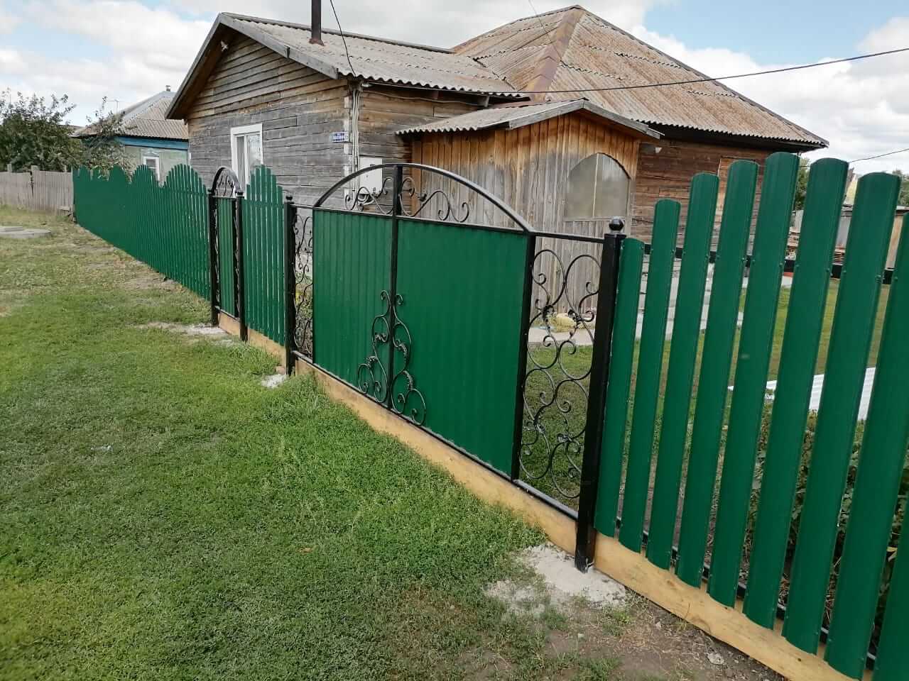 забор из штакетника Зеленый Мох фото3 в Новороссийске