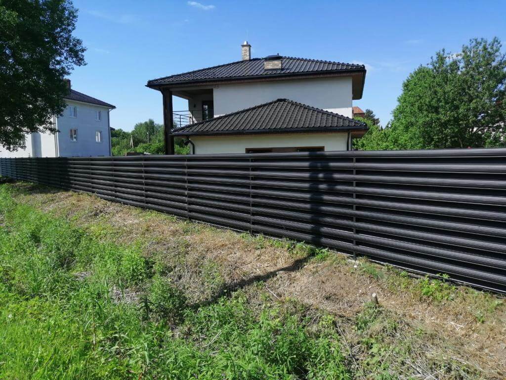 забор из штакетника Черный Стальной Бархат фото4 в Новороссийске