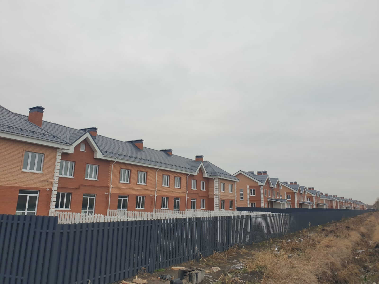 Забор из штакетника 230м Серый Графит фото5 в Новороссийске