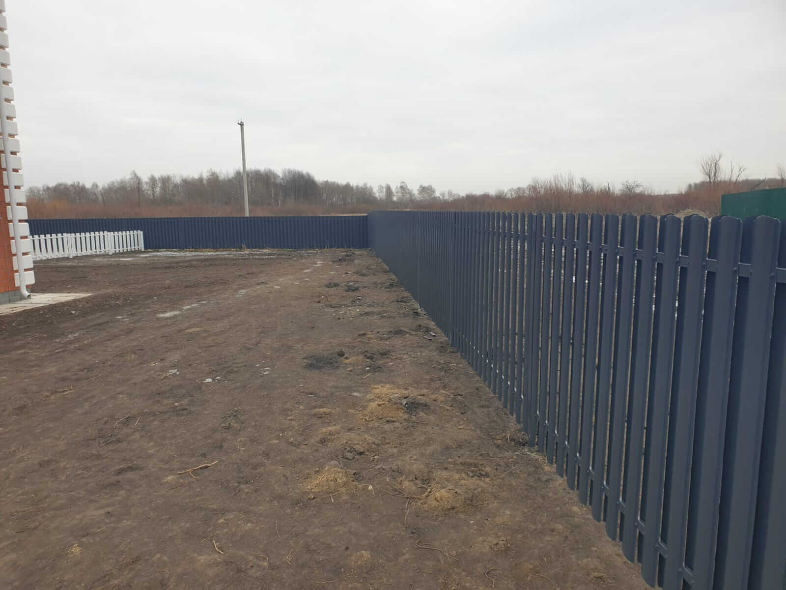 Забор из штакетника 230м Серый Графит фото2 в Новороссийске