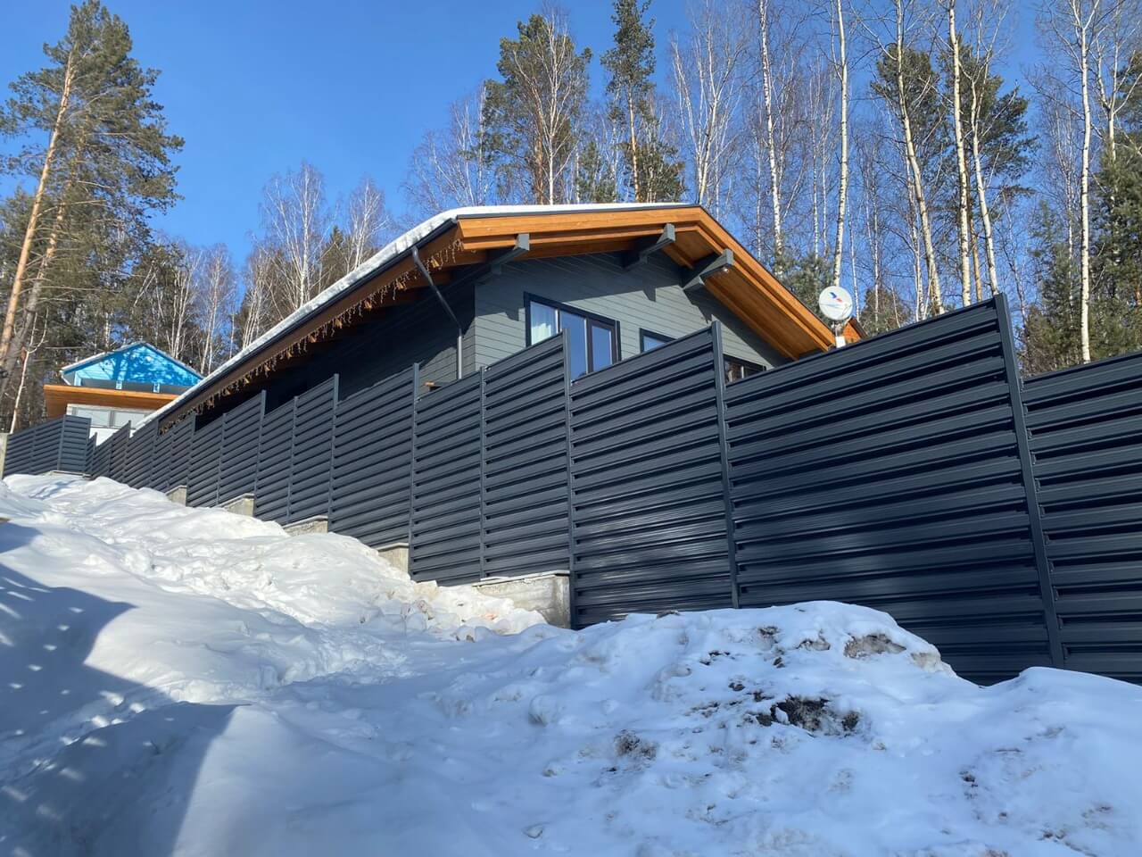 забор из штакетника 130м ral7024/7024 серый графит фото6 в Новороссийске