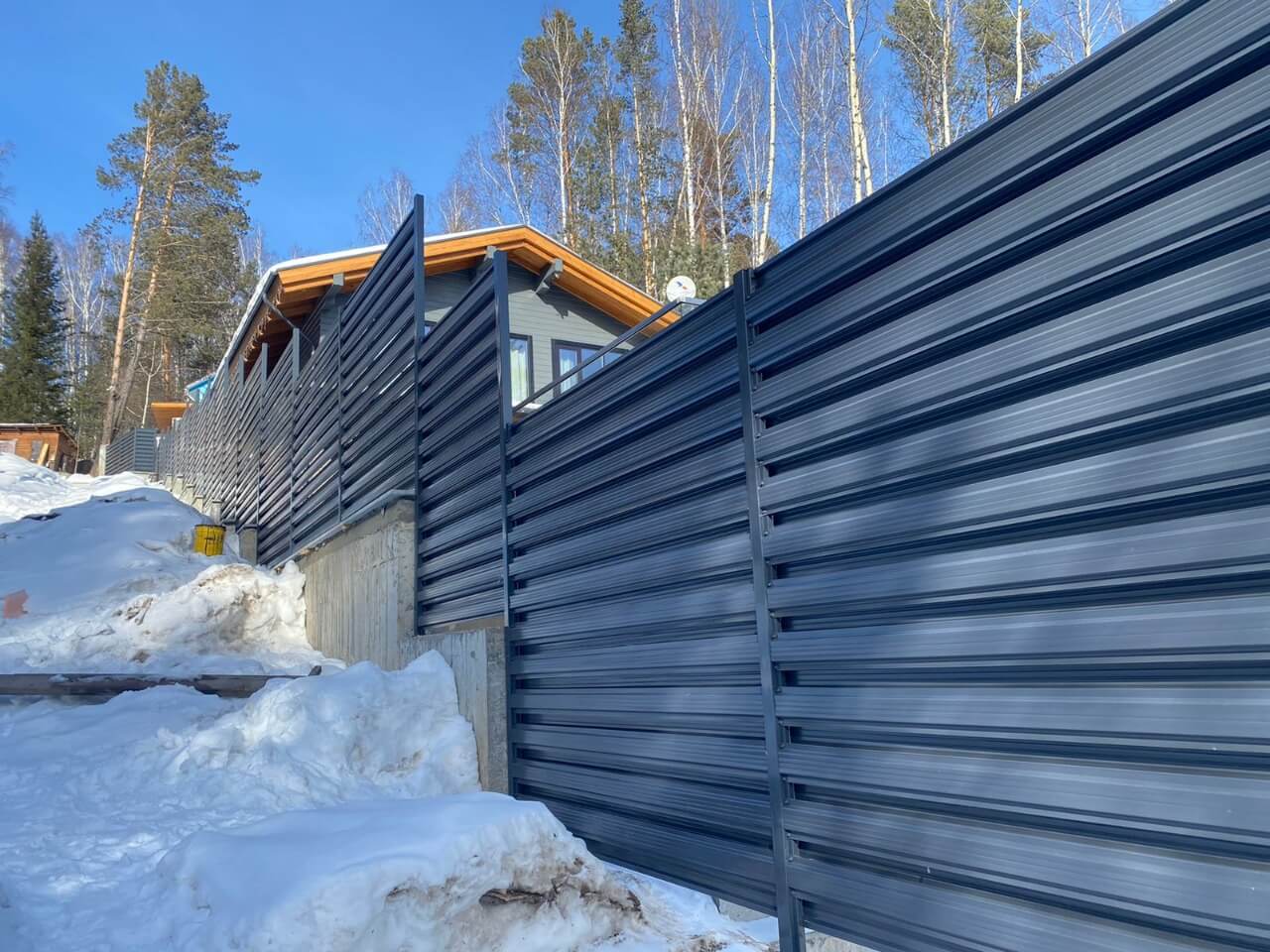 забор из штакетника 130м ral7024/7024 серый графит фото5 в Новороссийске