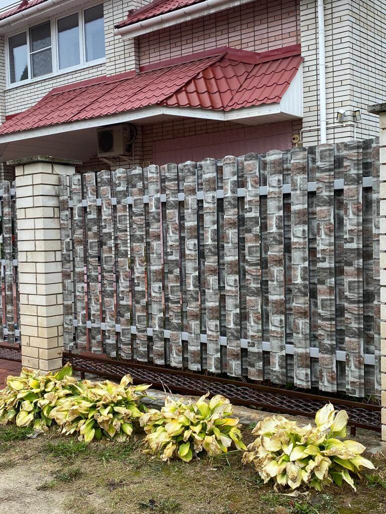забор из штакетника printech кирпич зольный фото2 в Новороссийске