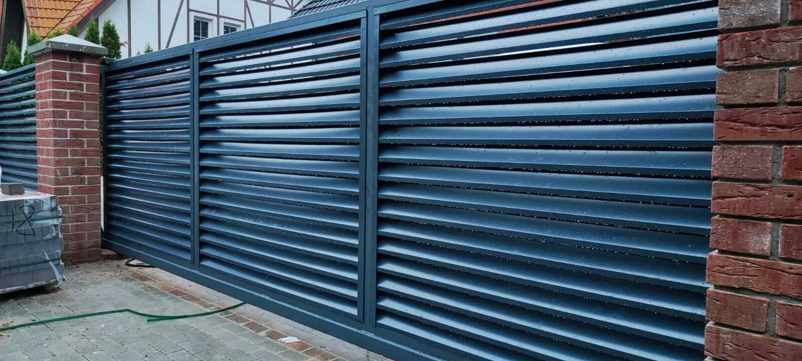забор-жалюзи с ламелями эко-z ral7024 серый графит фото16 в Новороссийске