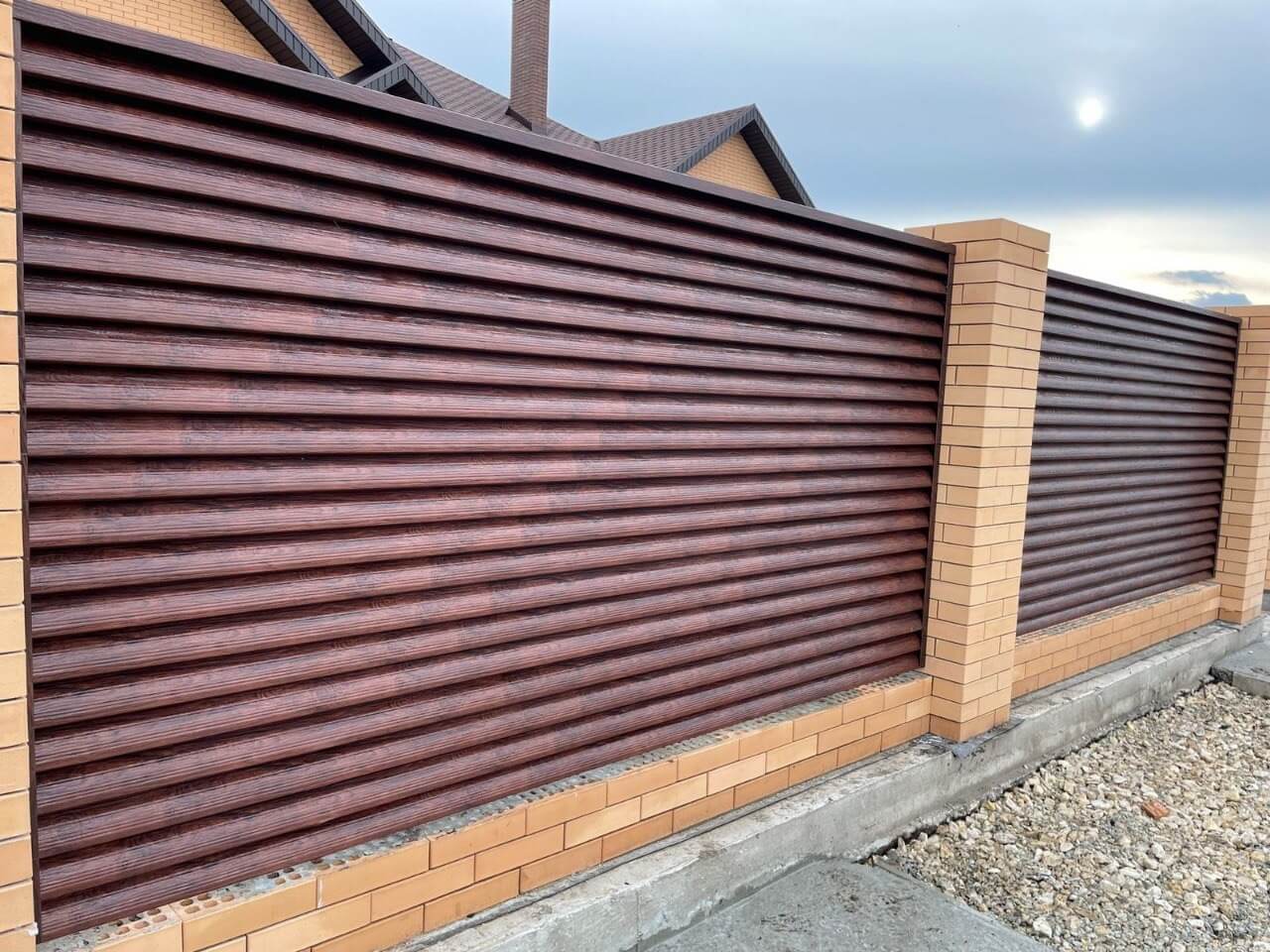 Забор с ламелями Еврожалюзи 53м SteelArt Античный Дуб фото5 в Новороссийске