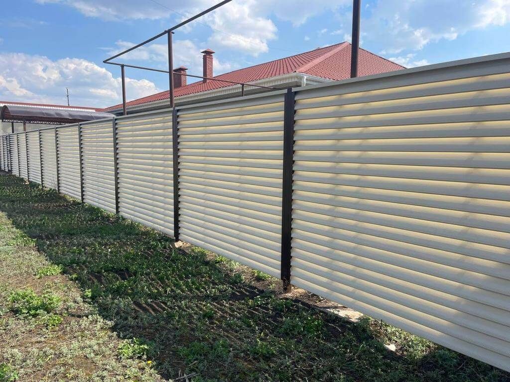 Забор из ламелей Еврожалюзи 25м RAL1015/1015 Слоновая Кость двусторонний фото 2 в Новороссийске