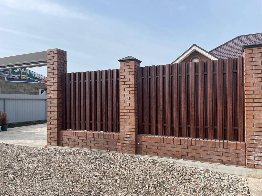 Забор из широкого штакетника 32м Античный Дуб SteelArt двухсторонний фото 1 в Новороссийске