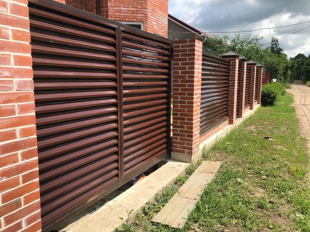 Забор из ламелей ЭКО-Z усиленных 25м RAL8017/8017 Шоколад двусторонний фото 6 в Новороссийске
