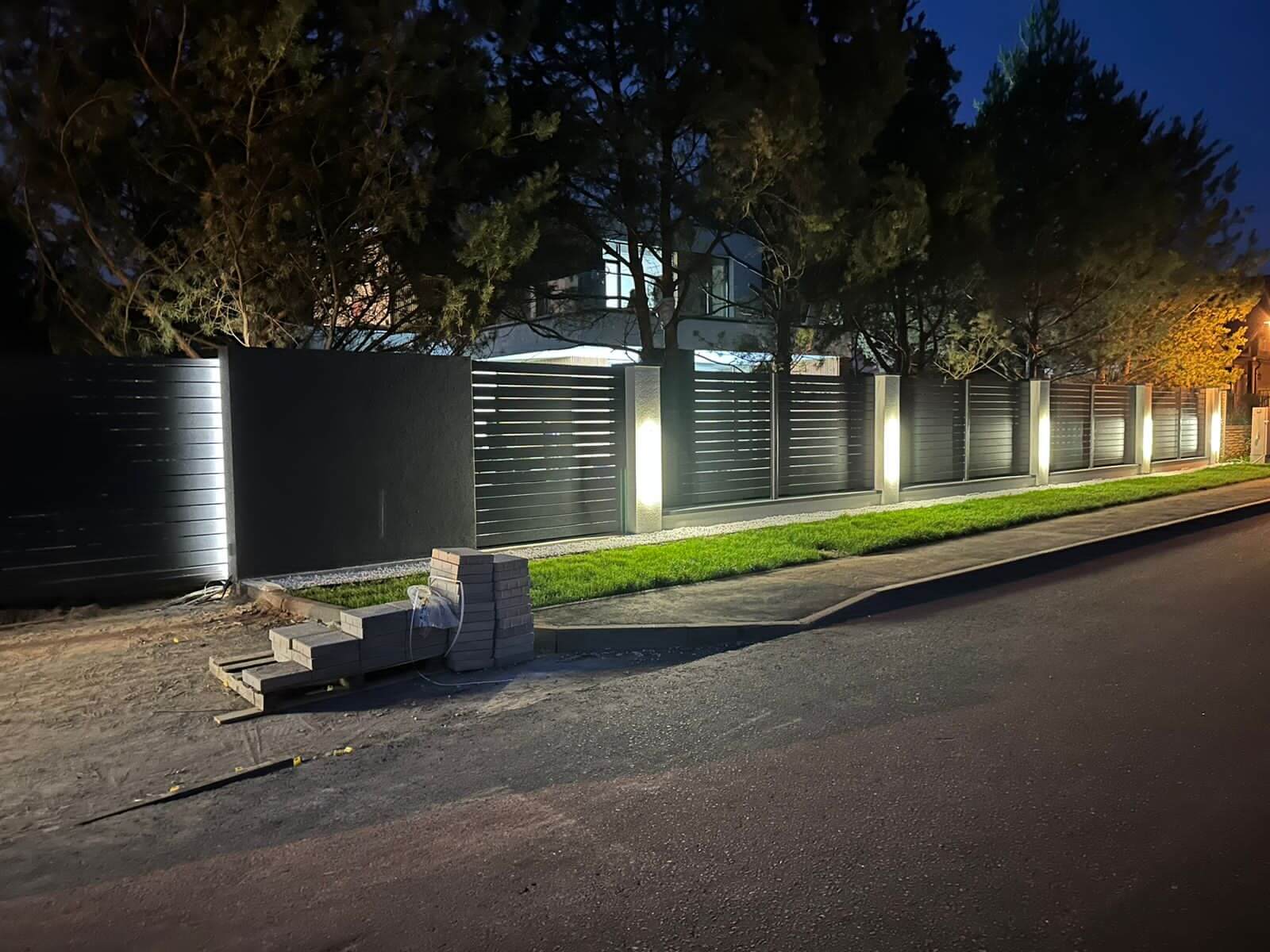 Забор-ранчо из металлопланкена 36м RAL7024 Серый Графит фото 11 в Новороссийске