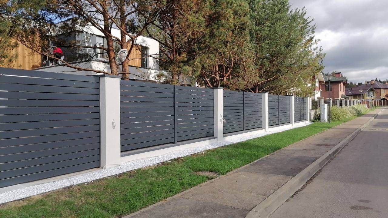 Забор-ранчо из металлопланкена 36м RAL7024 Серый Графит в Новороссийске