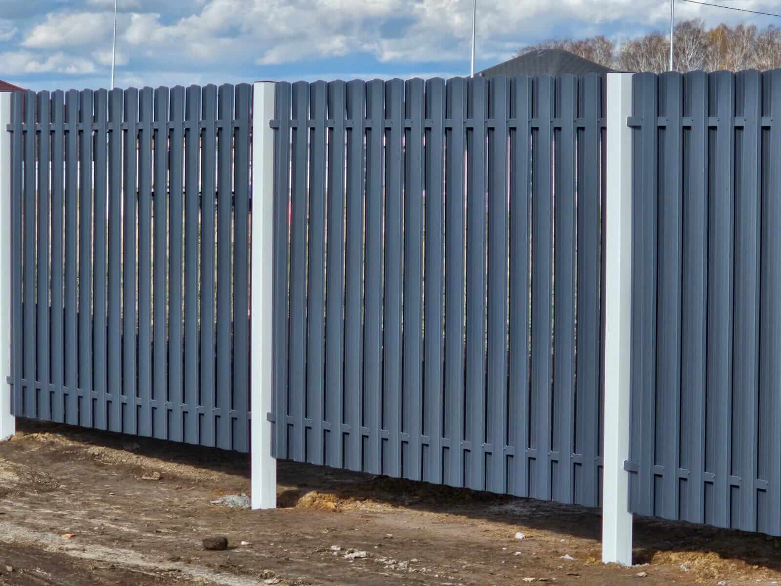 Забор из евроштакетника 234м RAL7024/7024 Серый Графит двусторонний фото 1 в Новороссийске