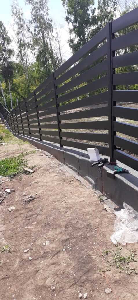 Забор-ранчо из металлопланкена 48м RAL9005 Черный МАТТЕ фото 1 в Новороссийске