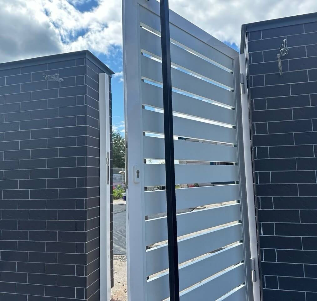 Калитка из металлопланкена RAL9003 Белый фото 1 в Новороссийске