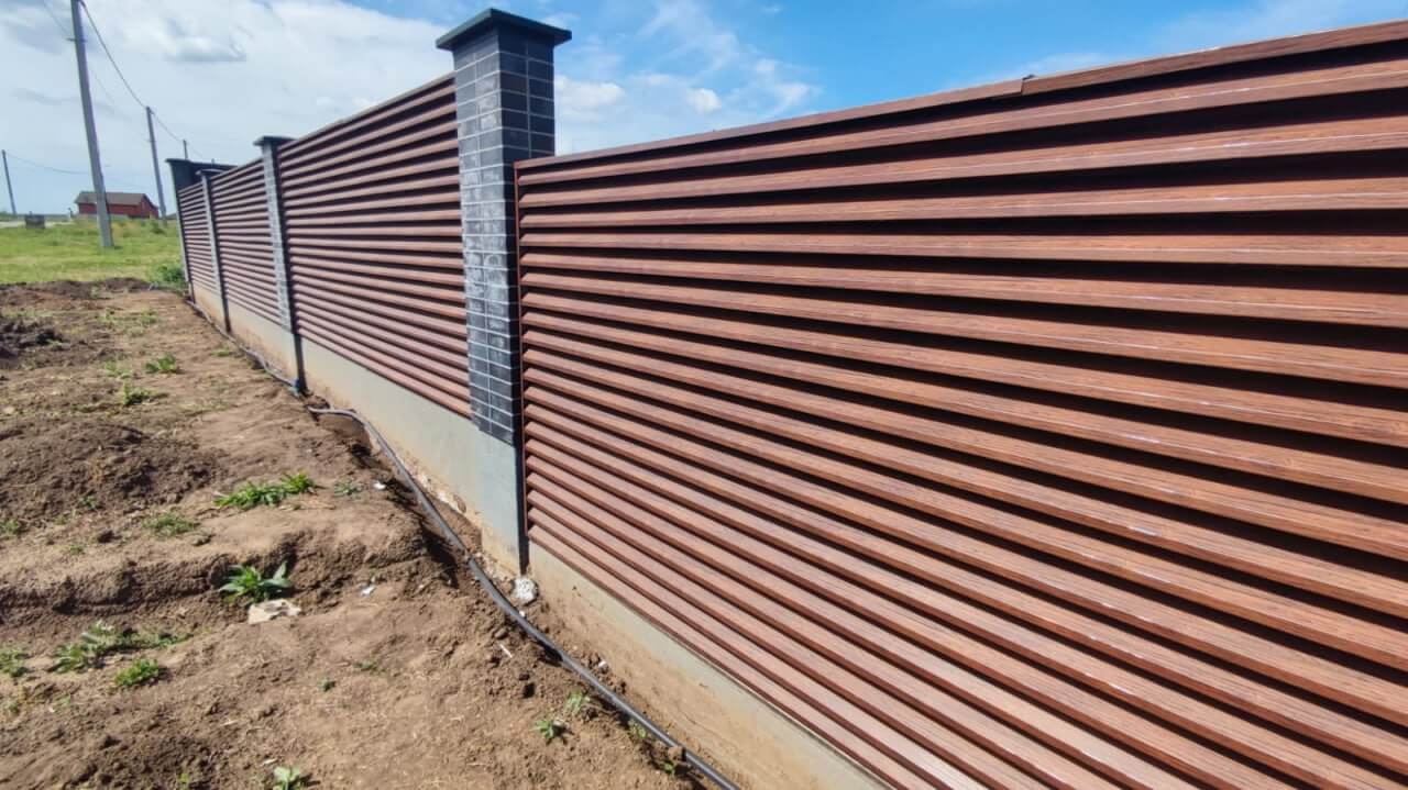 Забор-жалюзи из ламелей 54м ЭКО-Z Античный Дуб (SteelArt) в Новороссийске