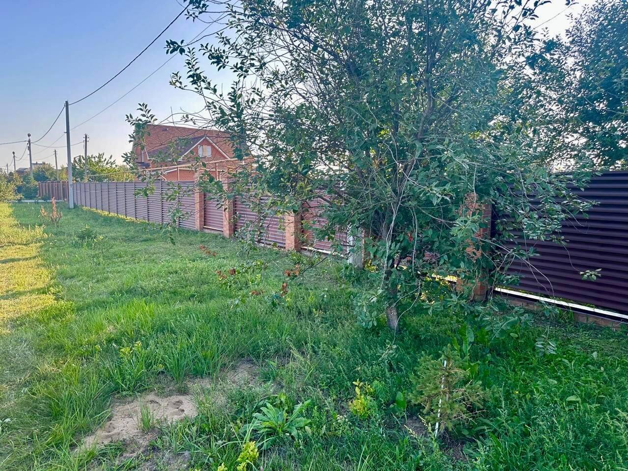 Забор из ламелей Еврожалюзи 53м RAL8017/8017 Шоколад двусторонний МАТТЕ фото 4 в Новороссийске