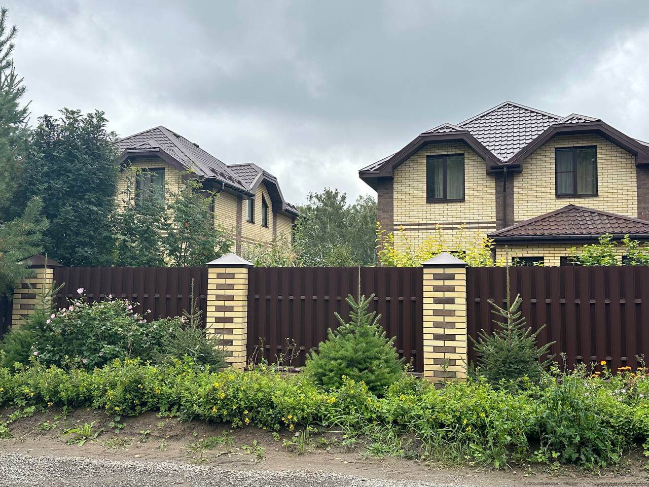 Забор из евроштакетника 24м RAL8017/8017 Шоколад двусторонний фото 1 в Новороссийске