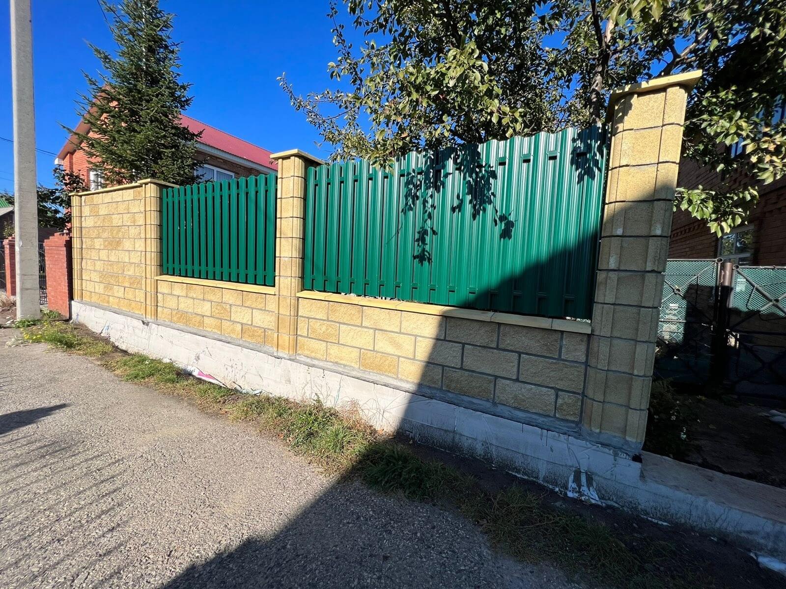 Забор из евроштакетника 22м RAL6005/6005 Зеленый Мох двусторонний фото 4 в Новороссийске