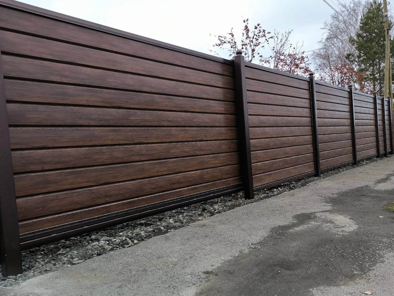 Забор из металлосайдинга Евро-Брус 46м Античное Дерево Принтек фото 5 в Новороссийске