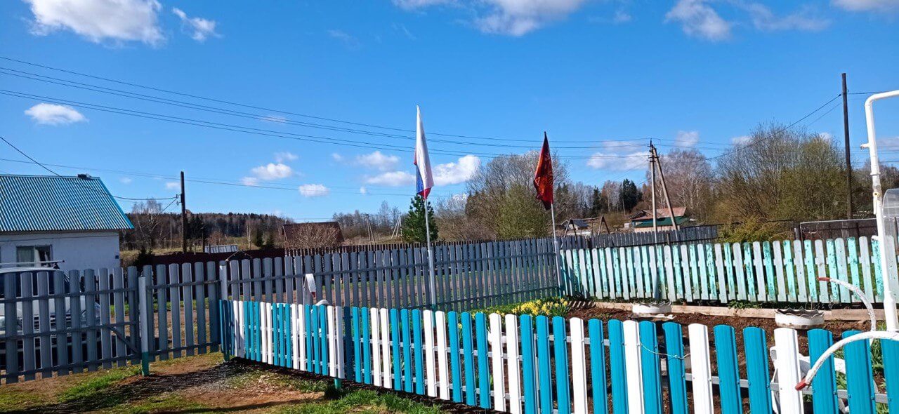Забор из евроштакетника 16м RAL5021 Морская Волна, RAL9003 Белый фото 3 в Новороссийске