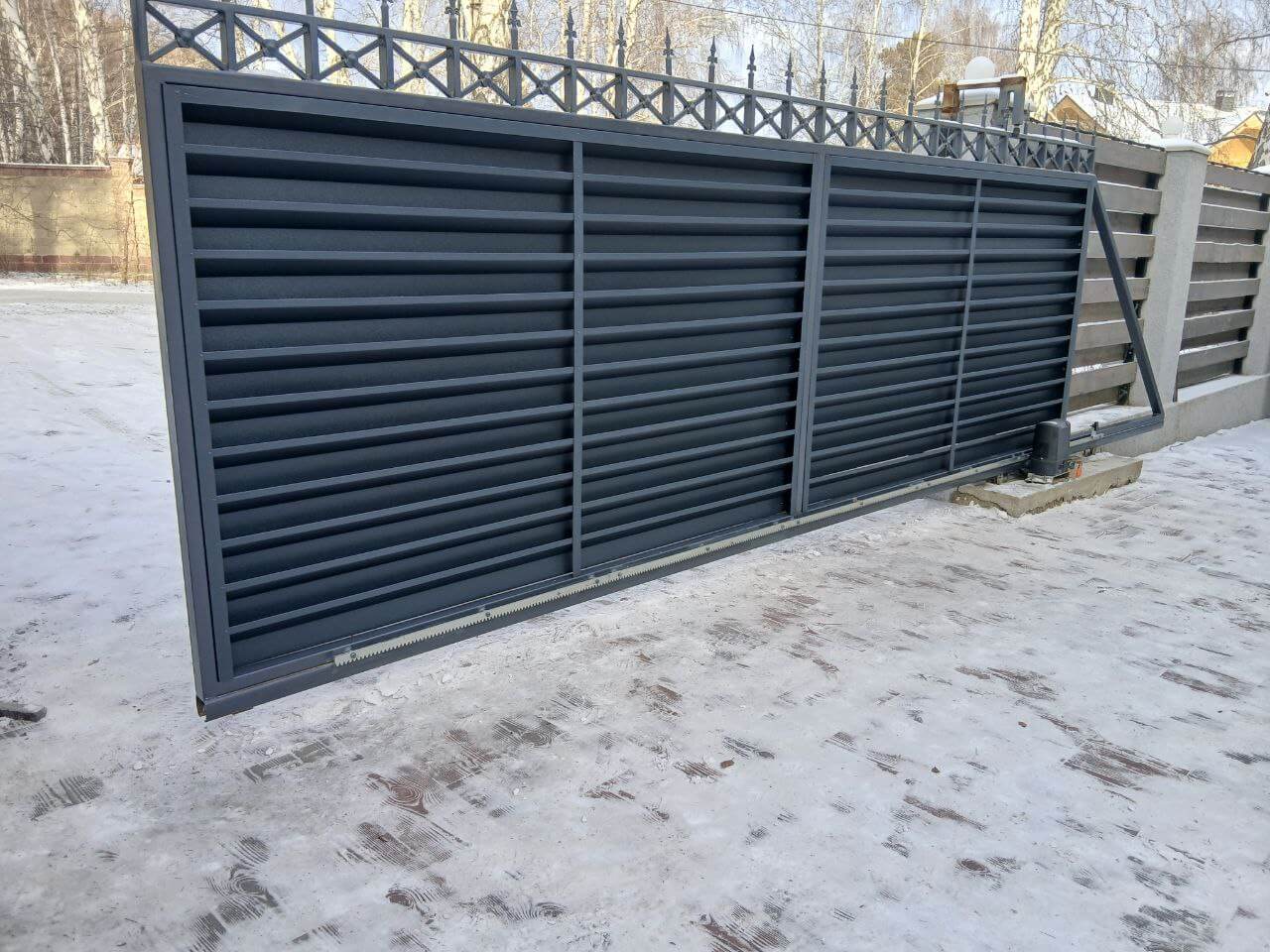 Входная группа из ламелей Хай-Тек RAL7024/7024 Серый Графит двусторонний МАТТЕ фото 8 в Новороссийске