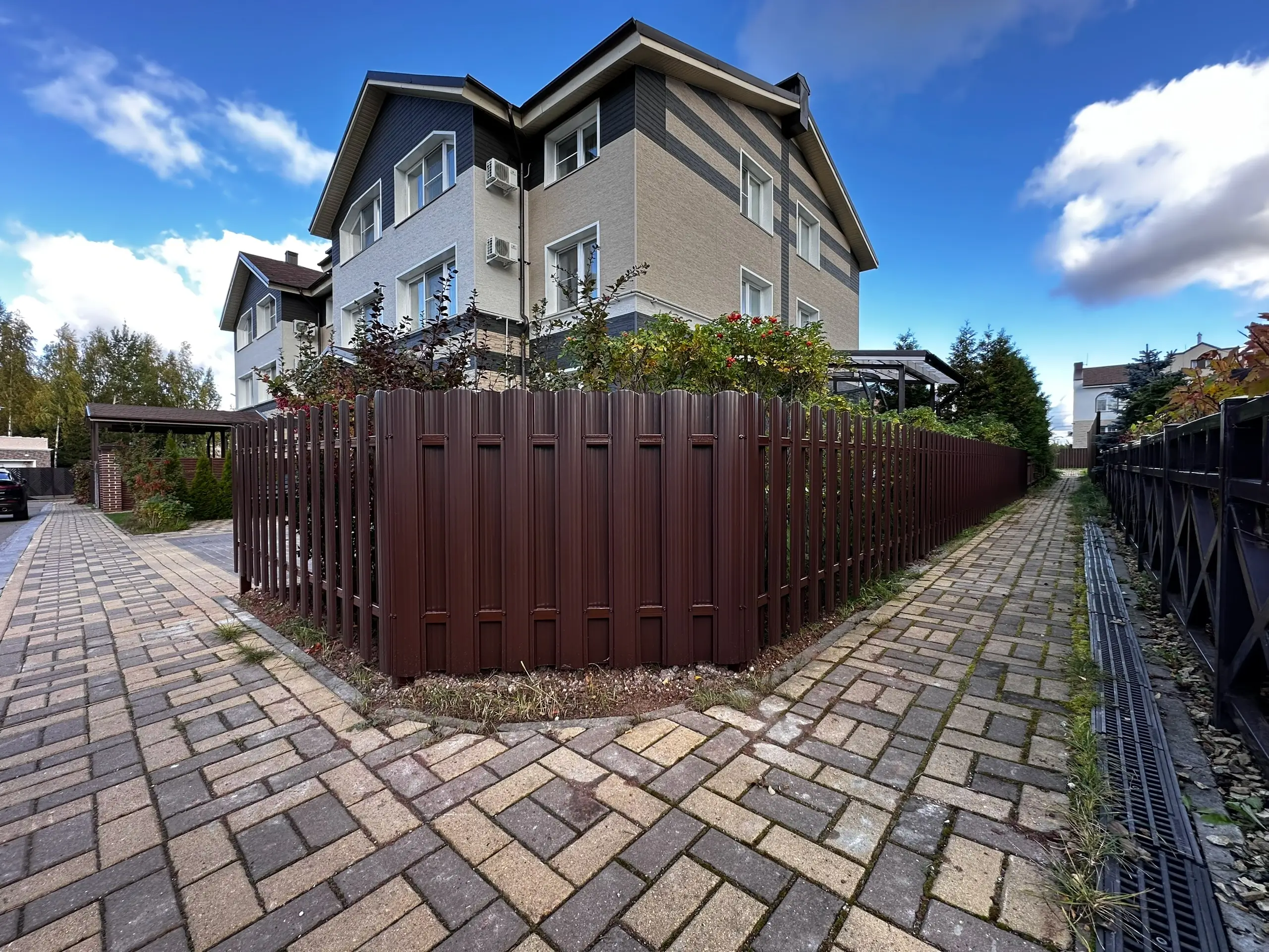 Заборчик из евроштакетника 18м RAL8017/8017 Шоколад двусторонний фото 1 в Новороссийске